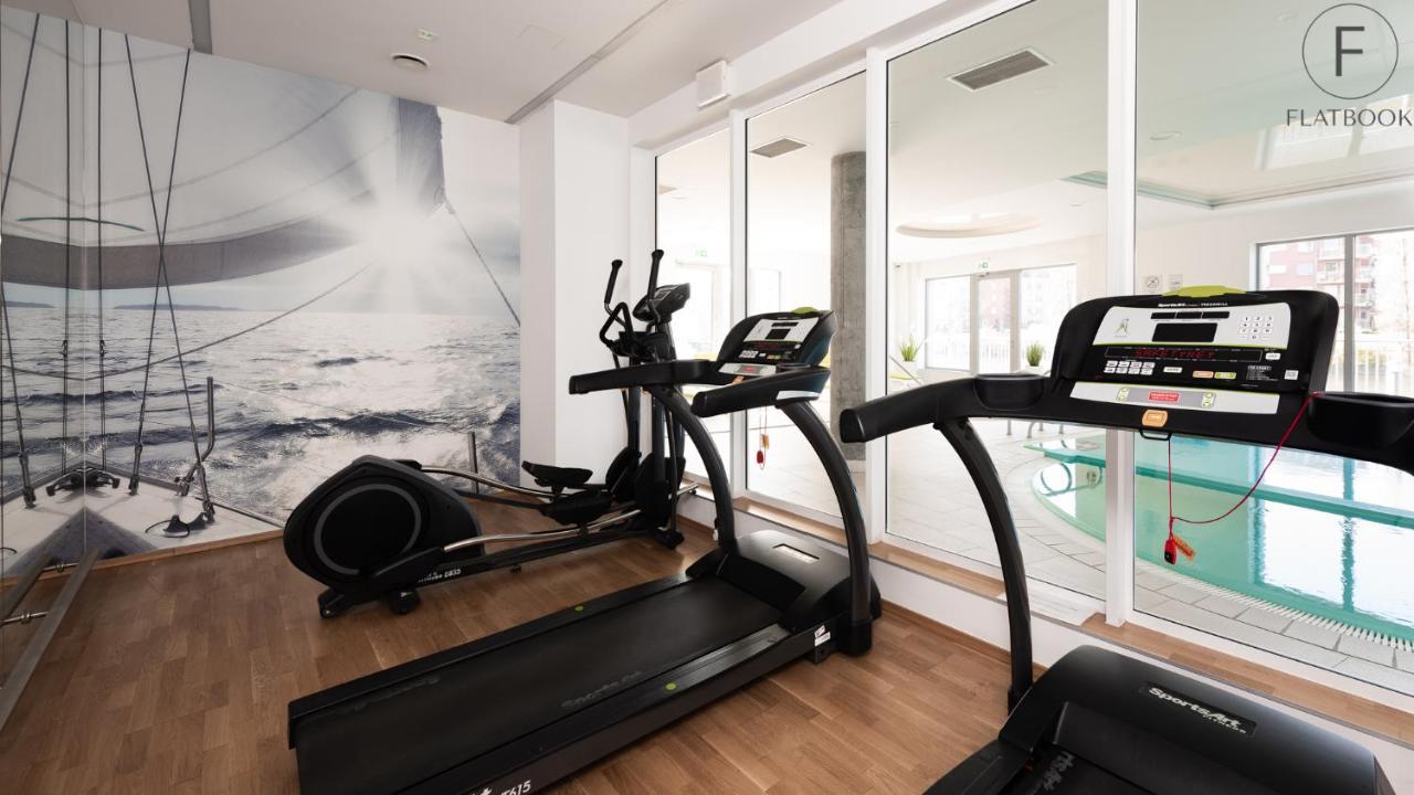 Flatbook Apartments Waterlane Island Spa With Riverview Gdańsk Extérieur photo